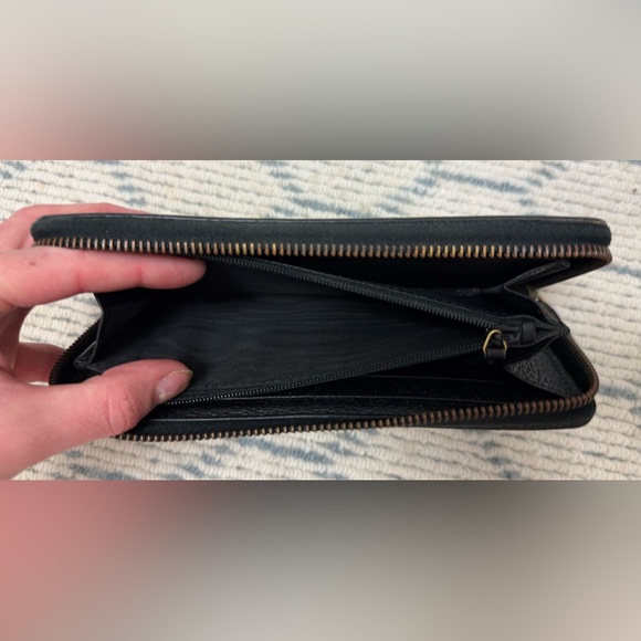 GUCCI Unisex Black & Gold Animalier Bee & Star Round Zip Long Wallet/Clutch - Picture 13 of 16